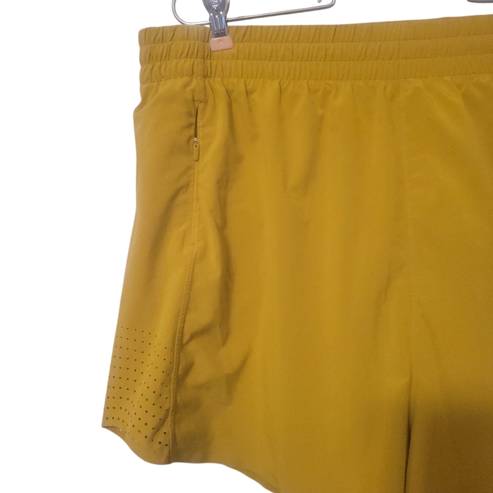 Athleta Hustle 3 Short 1X Yellow Running Athletic Elastic Waist Active EUC - Picture 4 of 7